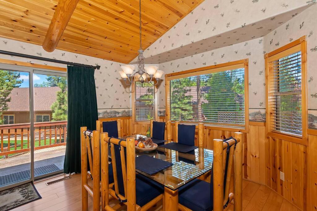 Villa Teakwood - 3-Br Spa, Fire Pit, Quiet, Ac, Centrally Located à Lac Big Bear Extérieur photo