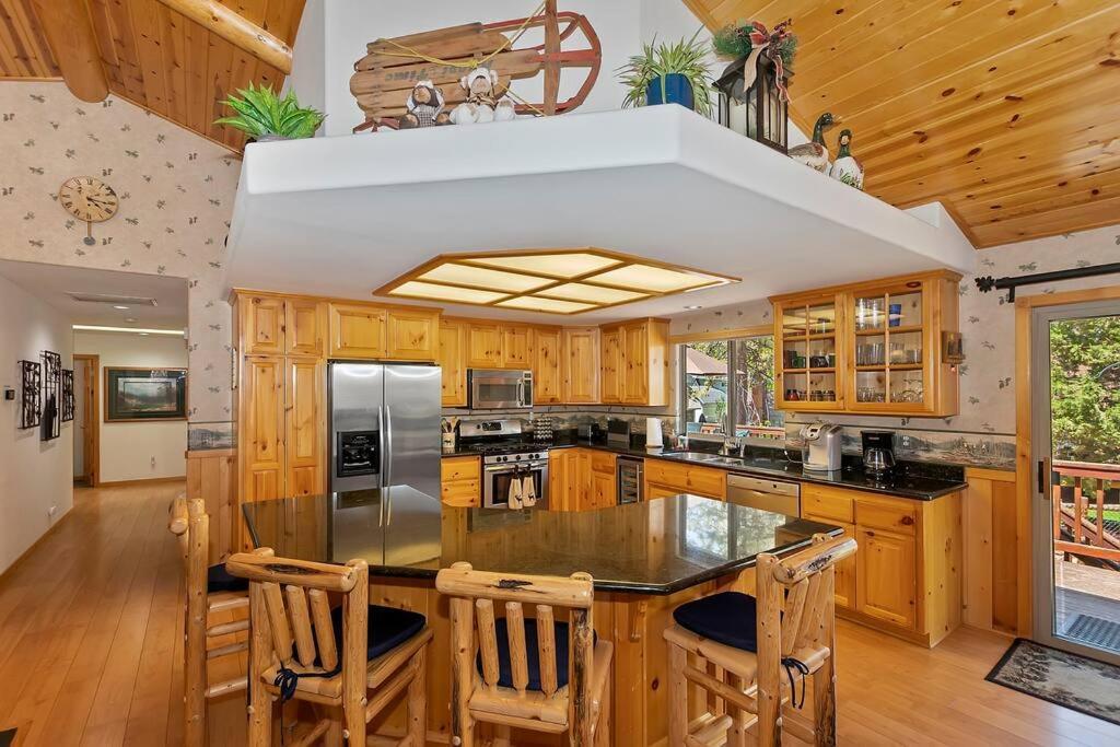 Villa Teakwood - 3-Br Spa, Fire Pit, Quiet, Ac, Centrally Located à Lac Big Bear Extérieur photo
